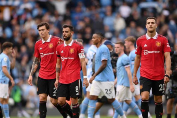 Erik ten Hag identifies one factor holding Manchester United back ahead of the Manchester derby